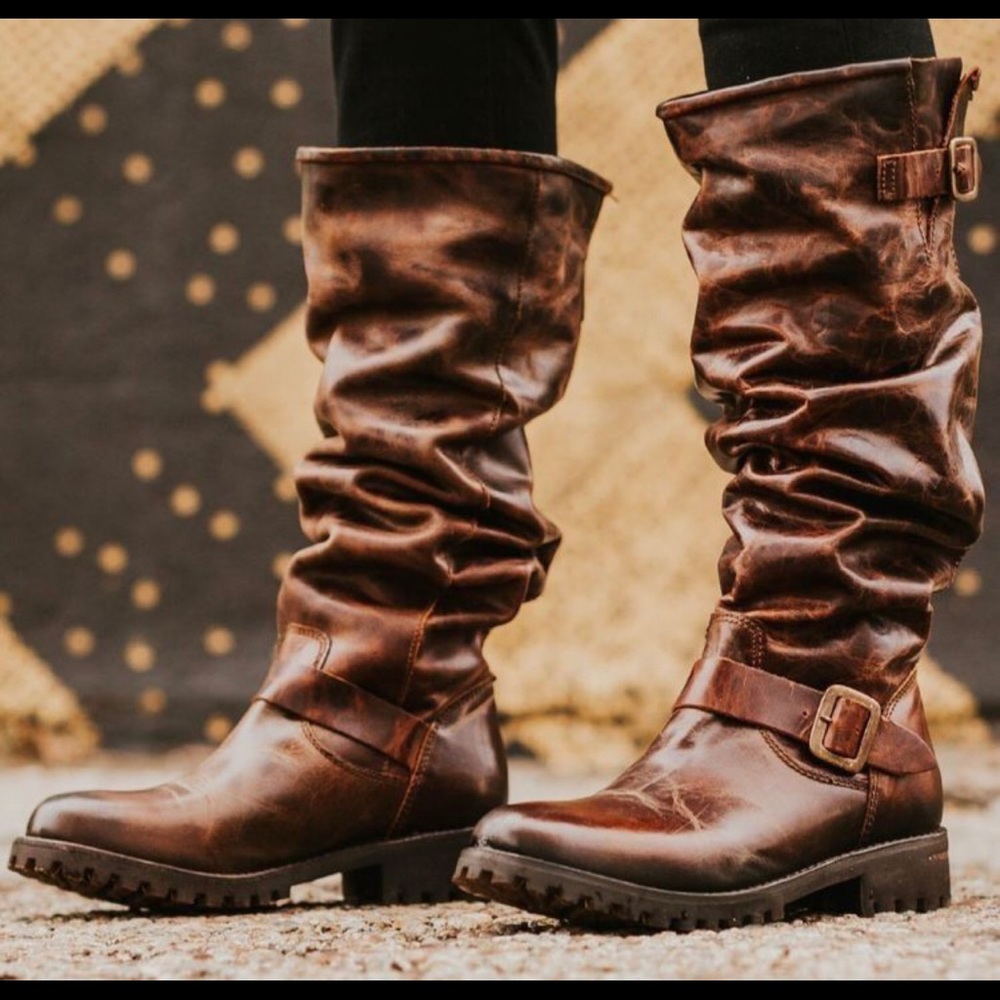 💥SOLD💰Freebies Boots